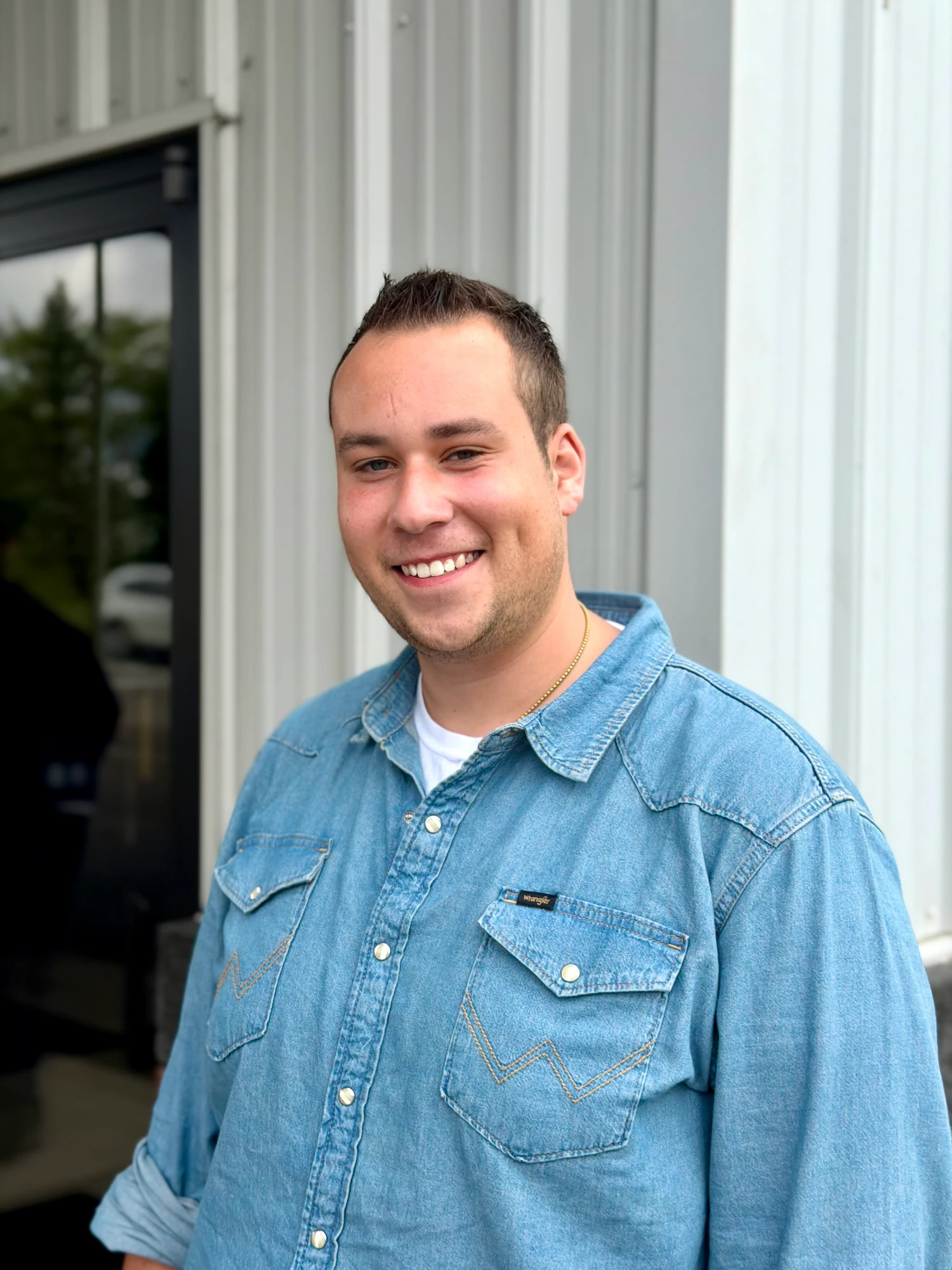 Student attending Ascent Youth at Grace Summit Church