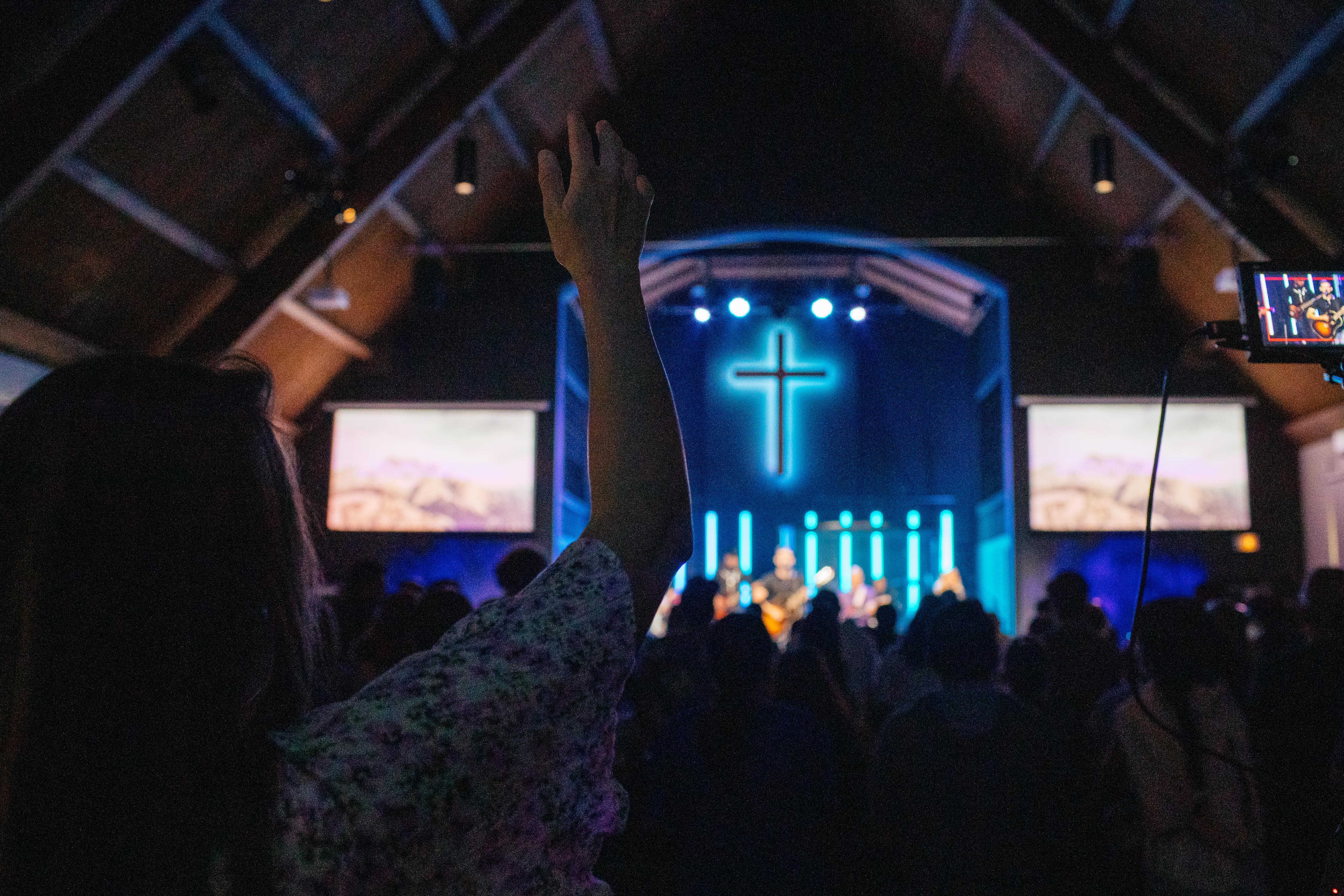 a contemporary worship service happening at nondenomenational church branch church in chicago illinois